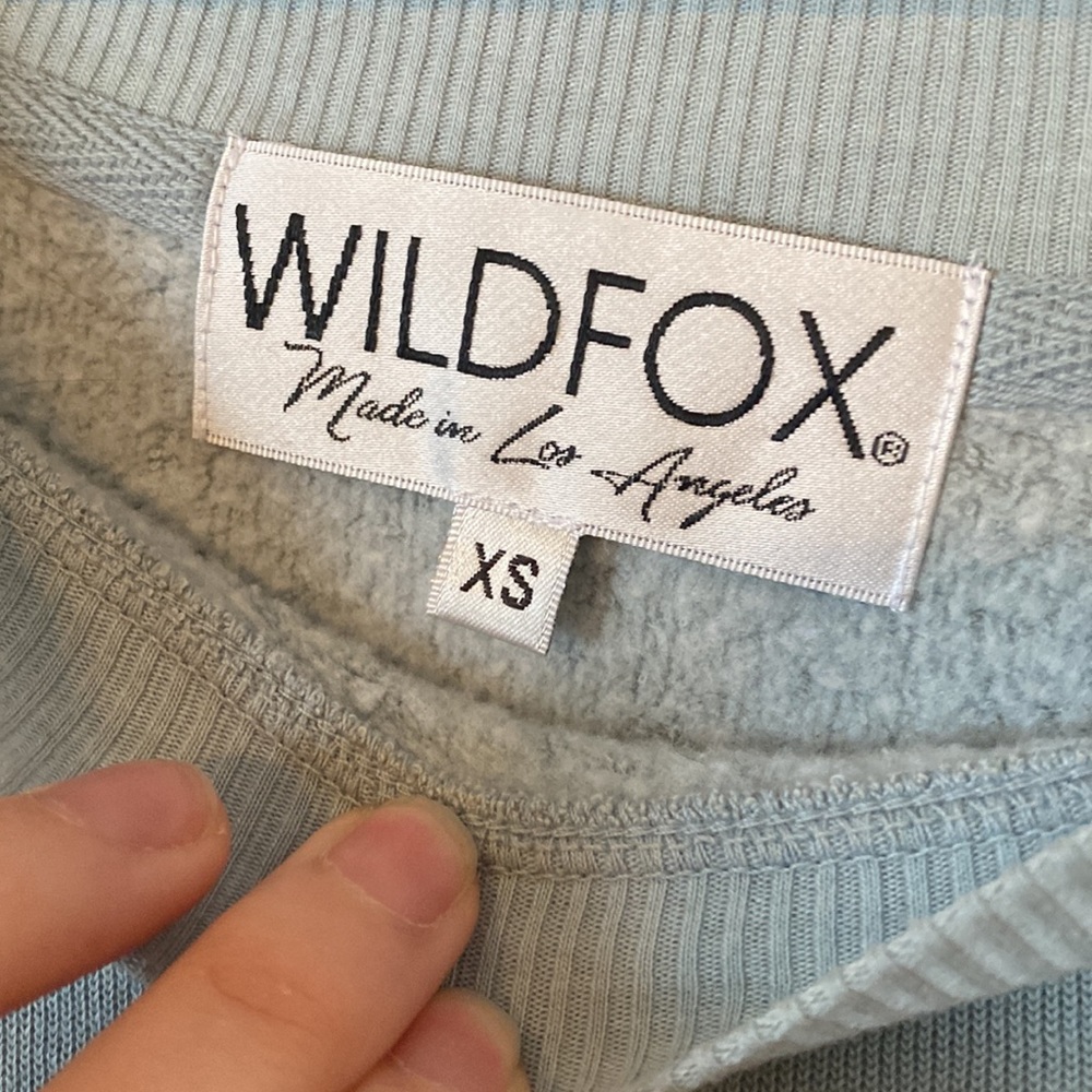 💫 2 for $30 💫 Wild fox sweatshirt - Picture 3 of 3
